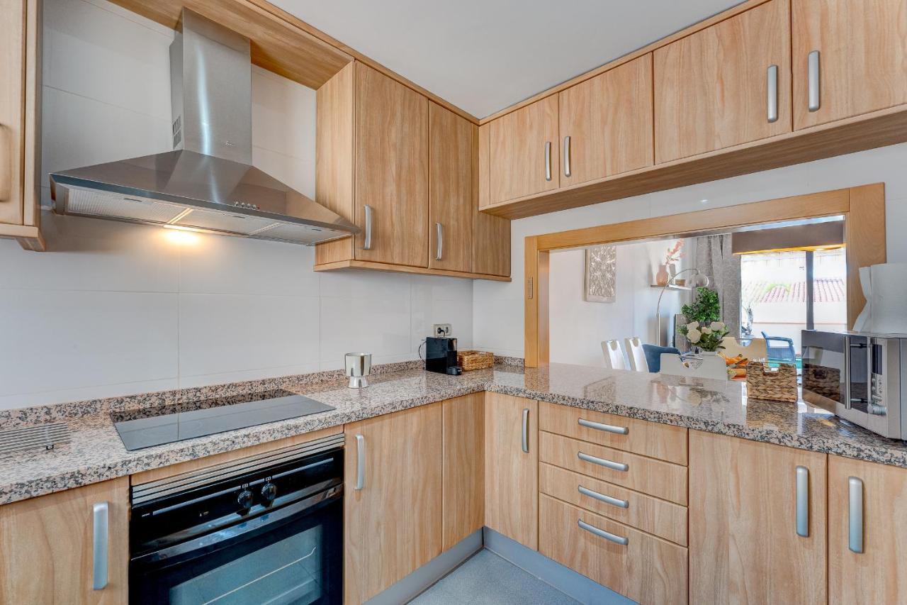 Modern Apartment With Large Terrasse, Bbq, Fast Wifi, 2 Pools Puerto de Santiago  Dış mekan fotoğraf